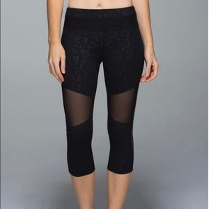 Lululemon Mesh with Me Crops